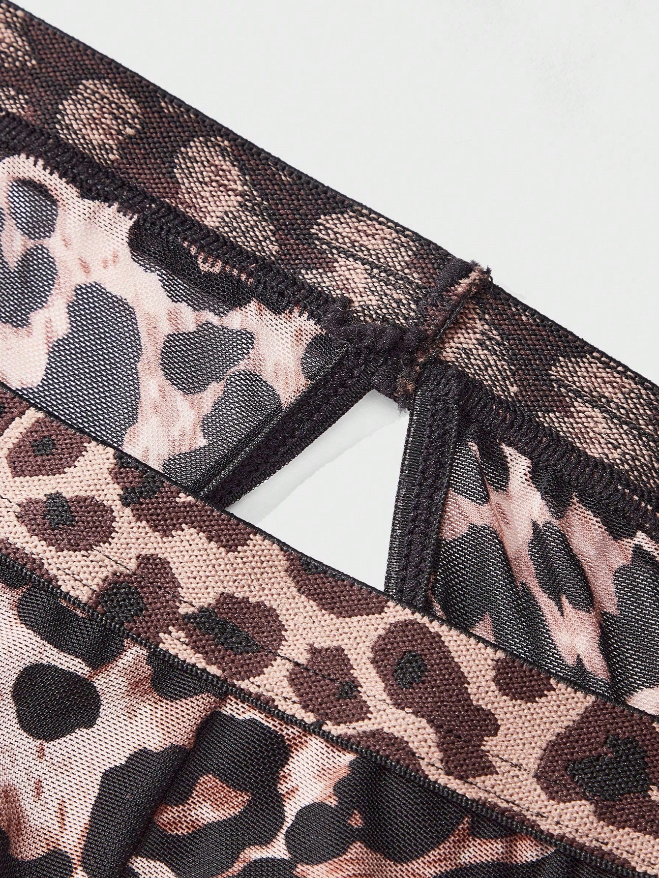 Men’s Casual Leopard Print Shorts With Panel Detail
