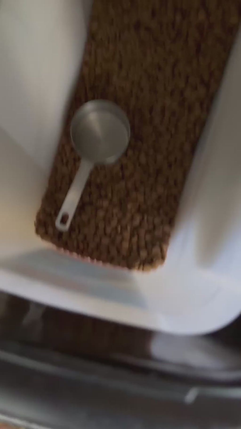 Hill’s Science Diet Senior 7+ Small Bites – Premium Nutrition, Chicken & Barley, 33 lb Bag